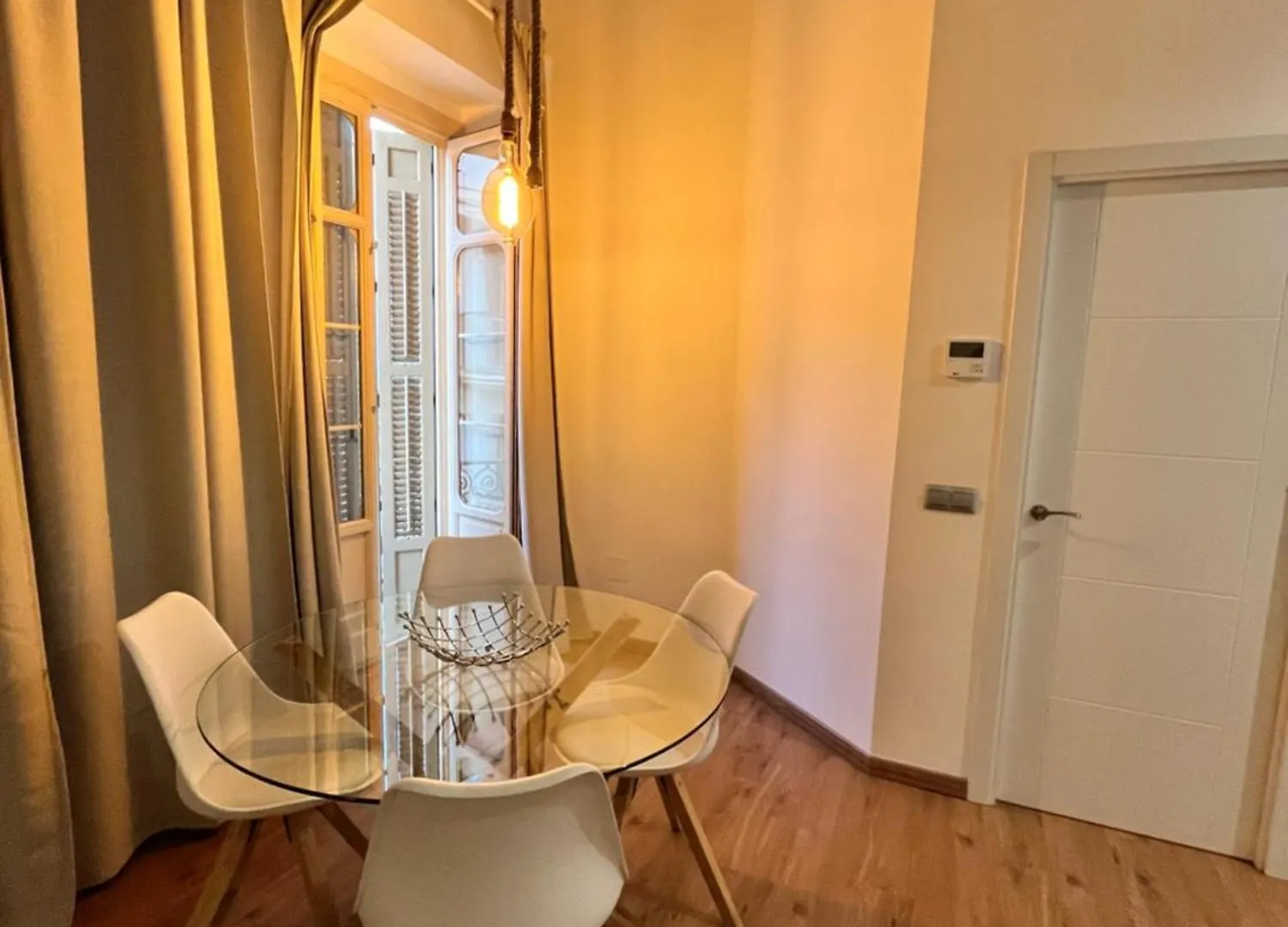 HomeAbroad Apartments - Deluxe Larios Malaga Center España